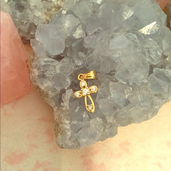 Jewelry - 10kt gold cross